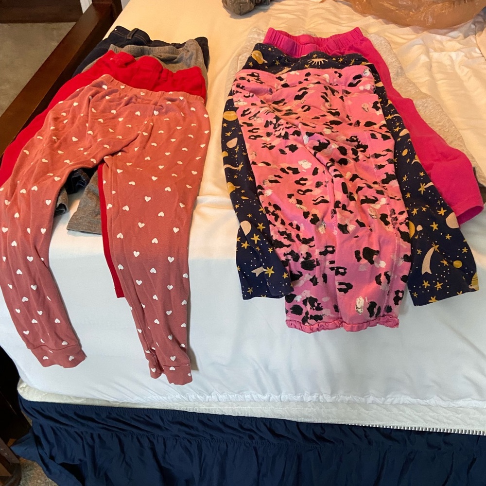 Assorted size 6 girls Leggins (10 in a batch)